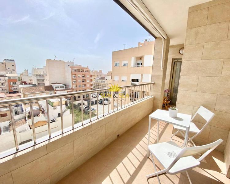 Foto b383b1fa-a1bf-4034-89f5-46c93cc59127. Rent apartment with heating parking pool in Parque de las Naciones Torrevieja