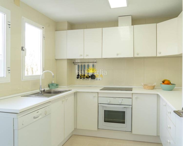 Foto 5413a9b1-fd98-4901-bf88-858389b6627f. Alquiler apartamento ltpgtltstronggtiexcldisponible desde septiembre hasta junio!ltstronggtltpgtltpgteste encantador apartamento ofrece la oportunidad en Vila Joiosa (la)
