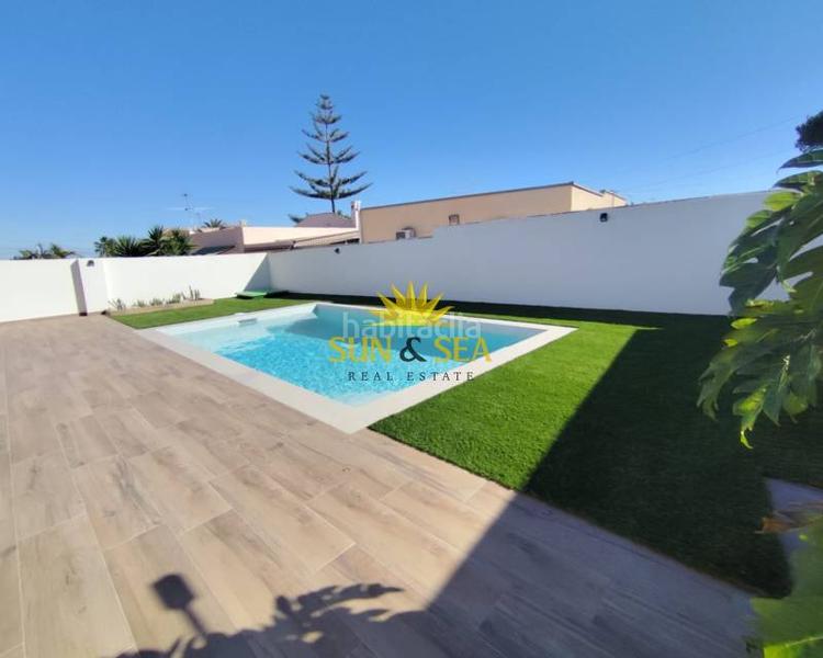 Foto 2156e2fe-ba8f-467c-8f38-a6ef63a1292c. Chalet with heating parking pool in Cabo Roig Orihuela