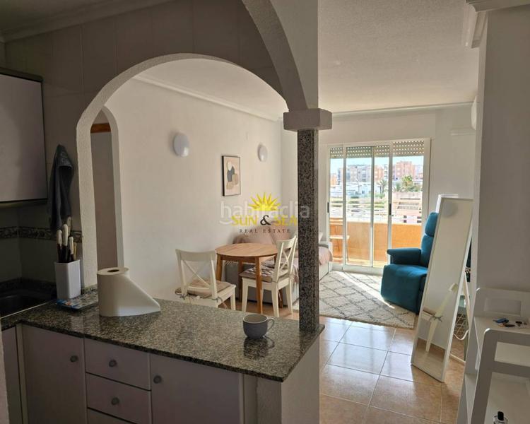 Foto 2251304f-b75c-4bcb-93b4-0e63b938b9e3. Alquiler apartamento ltpgtltstronggtiexcldisponible desde ya para todo el antildeo!ltstronggtltpgtltpgtdescubre este encantadorampnbspltstronggtapartam en Torrevieja