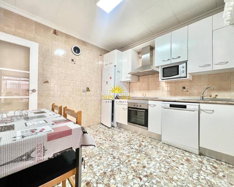 Foto b9c08b2d-324d-4c36-954d-07ea86f7321a. Alquiler chalet iexcldisponible desde octubre hasta mayo!te presentamos este magniacuteficoampnbspchalet independiente en planta baja, ubicado ena en San Pedro del Pinatar