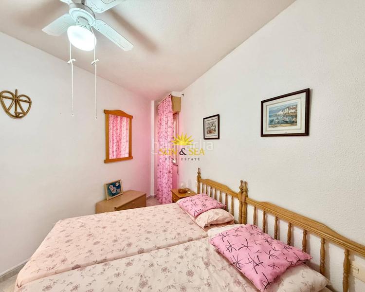 Foto 2b6e65e2-db27-485a-9937-fd01f2bcb4ef. Apartament amb calefacció piscina a Playa de los Náufragos Torrevieja