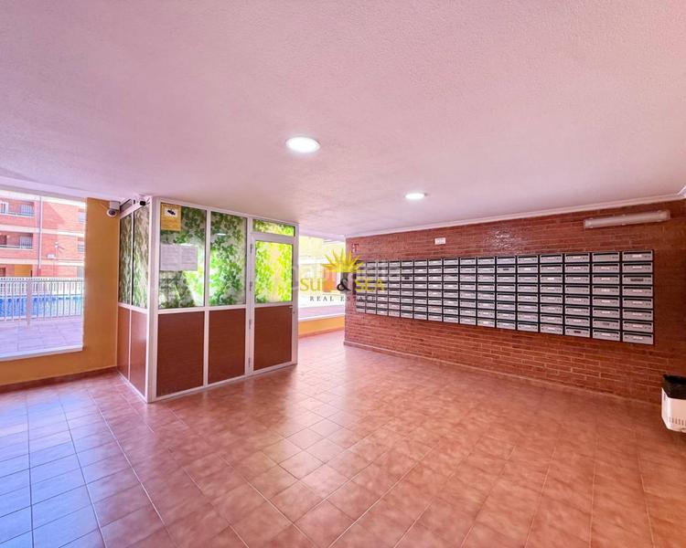 Foto 306ce763-95ae-4003-86bd-3df5beedb0aa. Apartament amb calefacció piscina a Playa de los Náufragos Torrevieja