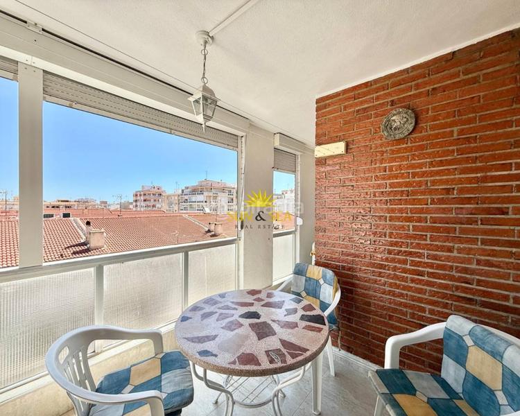 Foto 7112d1e4-f6f9-4618-aef6-dac655ecb313. Apartament amb calefacció piscina a Playa de los Náufragos Torrevieja