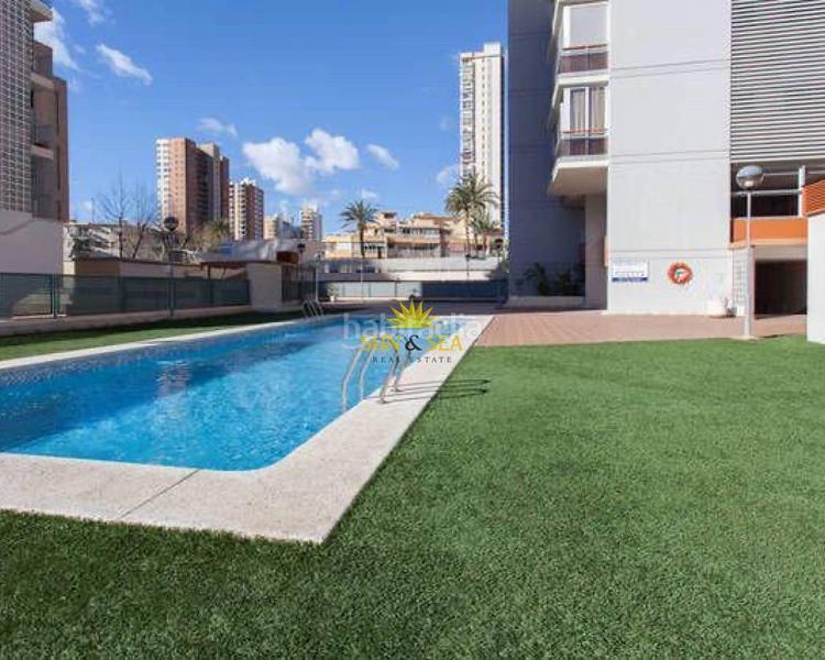 Foto e0ff4046-6fa5-4769-ac73-5de31901611d. Lloguer apartament amb calefacció aparcament piscina a Benidorm