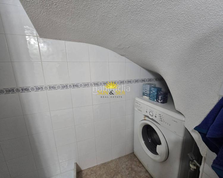 Foto ab5f64c7-6d1f-413a-8eeb-a2e758c04229. Alquiler casa ltpgtltstronggtiexcldisponible desde septiembre hasta junio!ltstronggtltpgtltpgteste encantador bungalow adosado de dos plantas se en Santa Pola