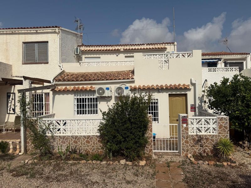 Foto ab02ac09-7f54-4c5e-a6d5-74ab808899e3. Chalet mit heizung in Zona Carrefour - Urbanizaciones Torrevieja
