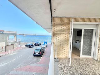 Location Rez-de-chaussée à Playa de los Náufragos. Iexclalquiler desde septiembre hasta junio!te presentamos este a