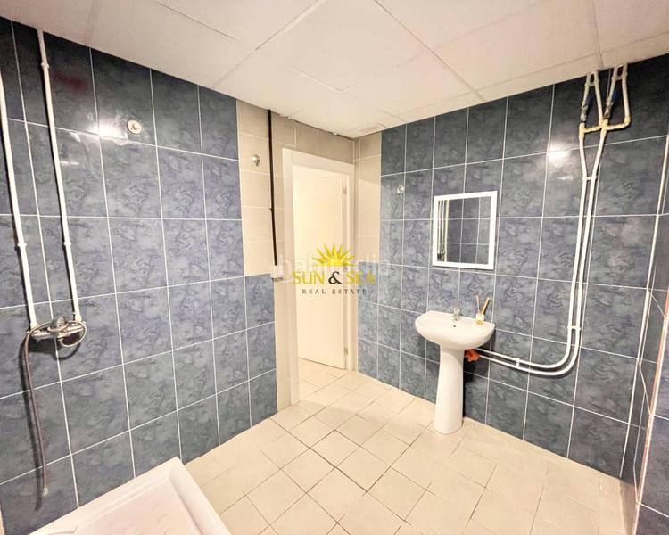 Foto 14cf3d95-d1da-4259-ae05-937830ba1537. Rent business premise in Las Piscinas Naturales Torrevieja