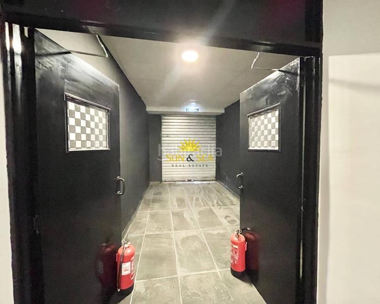 Foto 58fd6e2c-a533-4cda-bf1d-eada18ea8f03. Rent business premise in Las Piscinas Naturales Torrevieja