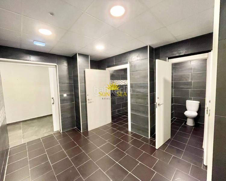 Foto 8073c2a8-cf75-4e06-963f-142710ab0946. Rent business premise in Las Piscinas Naturales Torrevieja