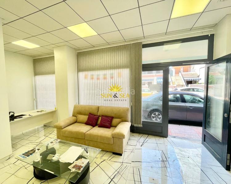 Foto 15a8161b-40f2-45d8-8fa8-189fc7031764. Lloguer local comercial a Avenida Habaneras - Curva de Palangre Torrevieja