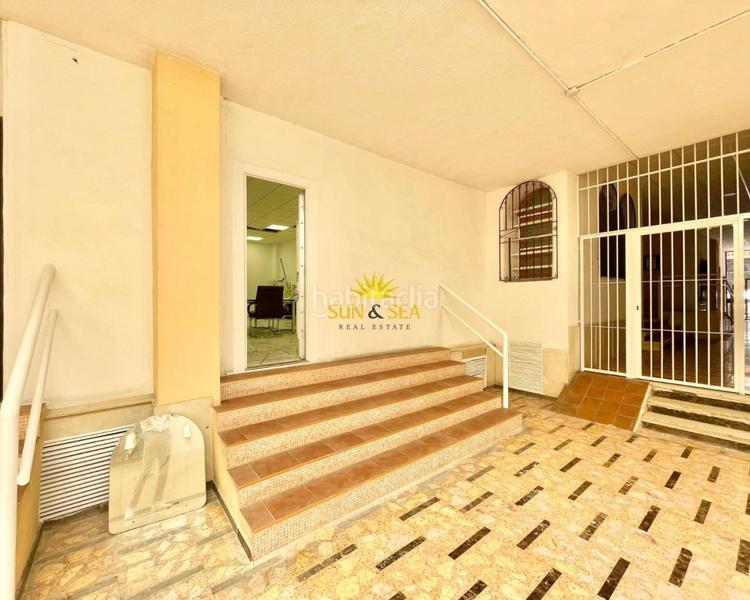 Foto c1eddb46-90f2-411d-b9cf-2fcf8ad23805. Location local commercial dans Avenida Habaneras - Curva de Palangre Torrevieja