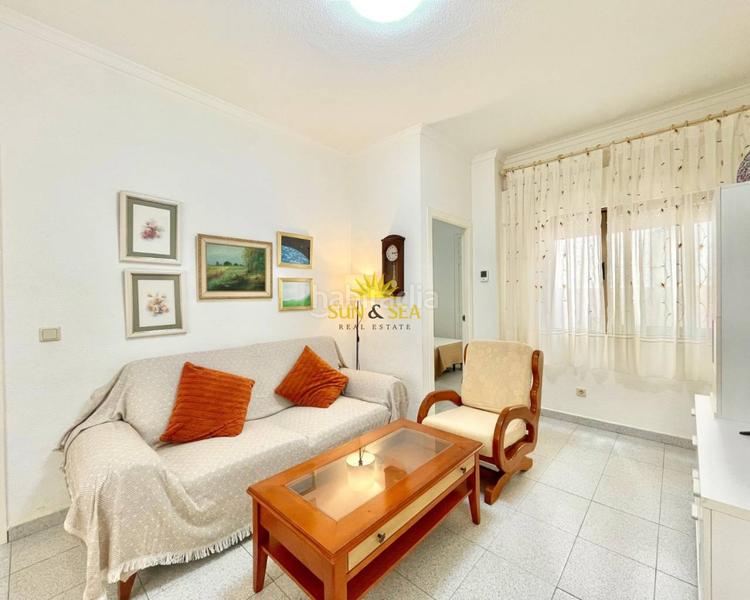 Foto 2a9b9e74-a285-4586-bb50-c32c3aea2451. Alquiler apartamento iexcldisponible desde noviembre para todo el antildeo!te presentamos este fantaacutestico apartamento en planta baja, ubicado en u en Alcázares (Los)