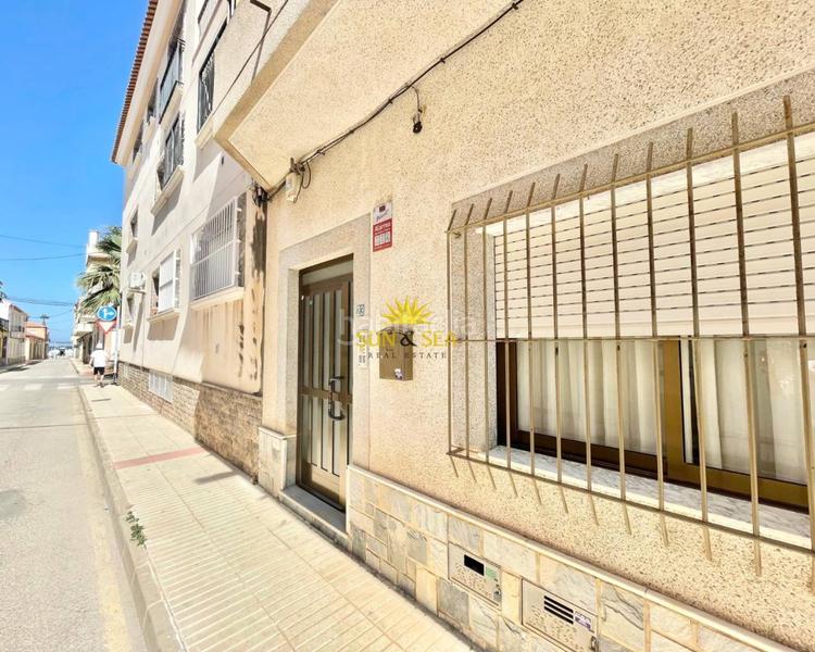 Foto 82781019-0171-4641-99a3-cfb81a248303. Alquiler apartamento iexcldisponible desde noviembre para todo el antildeo!te presentamos este fantaacutestico apartamento en planta baja, ubicado en u en Alcázares (Los)
