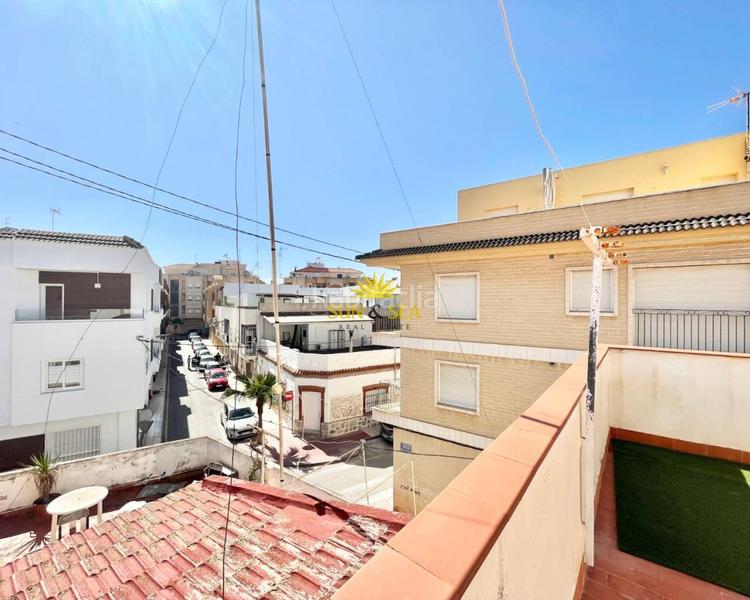 Foto 9afeb46e-b4d3-42a2-b3df-462b57ea17d9. Alquiler apartamento iexcldisponible desde noviembre para todo el antildeo!te presentamos este fantaacutestico apartamento en planta baja, ubicado en u en Alcázares (Los)