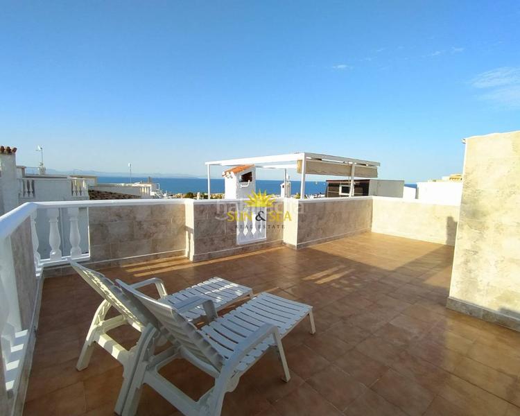 Foto 4efa970d-c74d-47ea-a820-6945f52291d8. Alquiler casa iexcldisponible desde el 1 de julio para todo el antildeo!te presentamos esta fantaacutestica oportunidad de adquirir un bungalow en Torrevieja