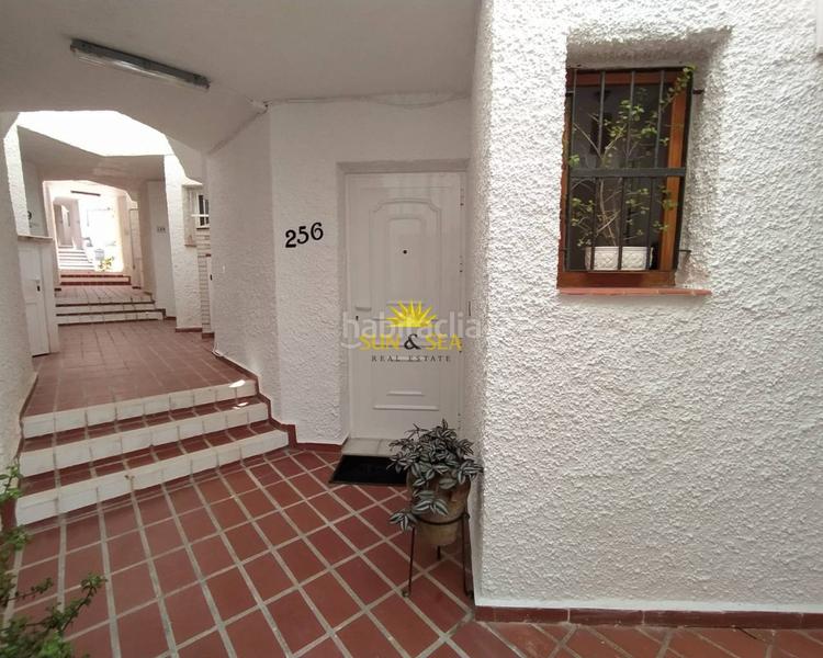 Foto 893e0d26-2499-4867-a065-ff06396426de. Alquiler casa iexcldisponible desde el 1 de julio para todo el antildeo!te presentamos esta fantaacutestica oportunidad de adquirir un bungalow en Torrevieja