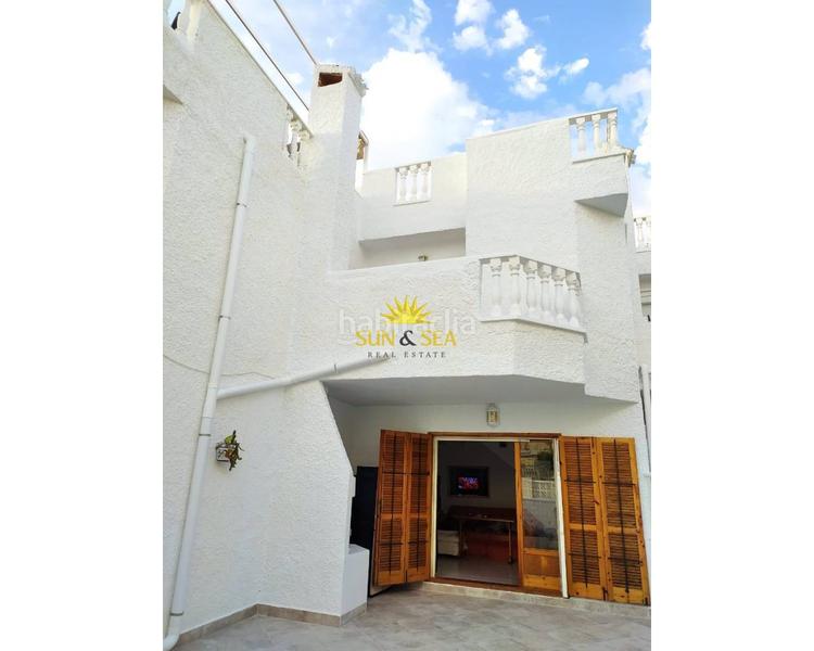 Foto ccf32e2a-c6fa-47c3-ac84-3065c73be981. Alquiler casa iexcldisponible desde el 1 de julio para todo el antildeo!te presentamos esta fantaacutestica oportunidad de adquirir un bungalow en Torrevieja