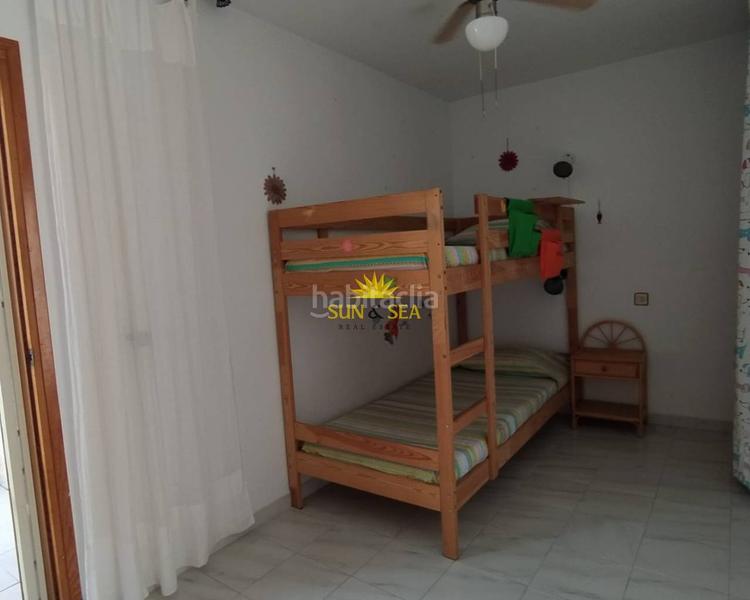 Foto ef10474d-f0e5-4151-a147-f83213a11d62. Alquiler casa iexcldisponible desde el 1 de julio para todo el antildeo!te presentamos esta fantaacutestica oportunidad de adquirir un bungalow en Torrevieja