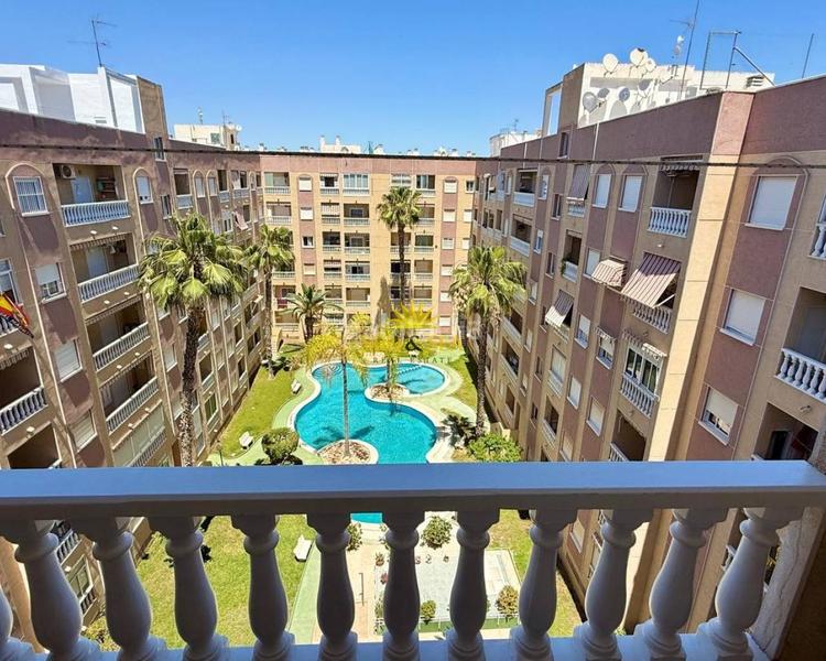 Foto 495302a0-d07e-4426-9a63-dd5bd91b5034. Lloguer apartament amb calefacció piscina a Zona Carrefour - Urbanizaciones Torrevieja