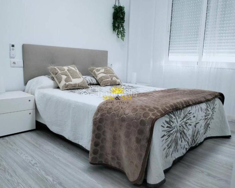 Foto 7992a607-330b-4129-bb0d-a3c8bb94c04d. Lloguer apartament amb calefacció aparcament a Calas Santiago Bernabeu Santa Pola