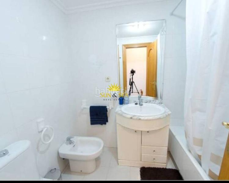 Foto 51ac6027-5aed-44a7-af6e-dc50a66c1c11. Lloguer apartament amb calefacció aparcament piscina a Torrevieja