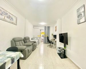 Affitto Piccolo appartamento in Avenida Habaneras - Curva de Palangre. Iexclalquiler desde el 05 de agosto para todo el antildeo!te pre