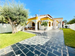 Affitto Casa a schiera in Pueblo Latino. Iexclalquiler disponible de septiembre hasta junio en torre de l
