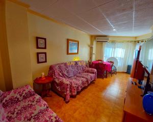 Lloguer Apartament a Centro. Iexclalquiler desde septiembre hasta mayo!te presentamos este ap