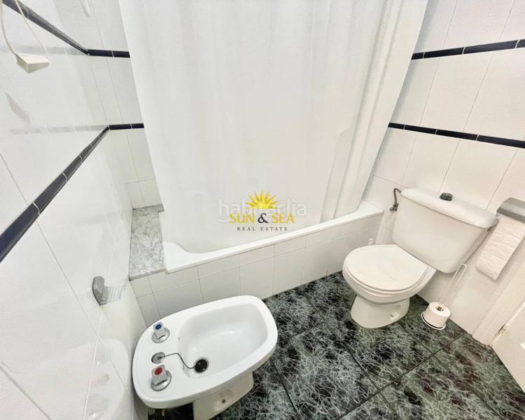 Foto 77d3272c-a889-4cce-b9c0-0f7da4426399. Alquiler apartamento iexcldisponible desde septiembre para todo el antildeo!te presentamos este amplio apartamento en alquiler de larga duracioacuten, en Torrevieja