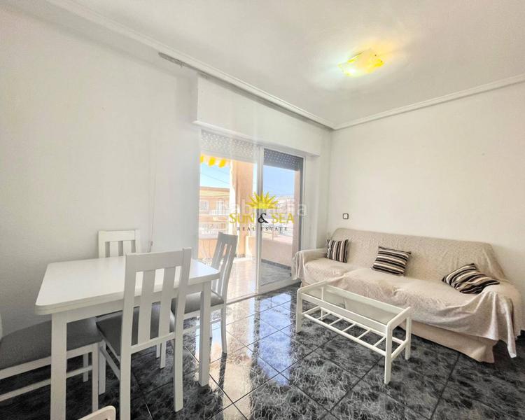 Foto e46811d9-cbf1-4eae-8d06-ae9ee2a7340e. Alquiler apartamento iexcldisponible desde septiembre para todo el antildeo!te presentamos este amplio apartamento en alquiler de larga duracioacuten, en Torrevieja