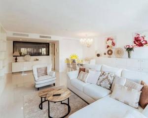 Location Appartement à Ensanche-Diputación. Iexcldisponible desde septiembre hasta junio!te presentamos este