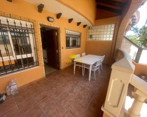 Chalet à Guardamar Playa. Iexclen venta chalet en guardamar del segura!te presentamos esta