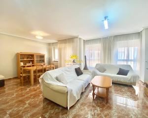Alquiler Apartamento en Orihuela Ciudad. Alquiler disponible desde ya para todo el antildeoeste fantaacut