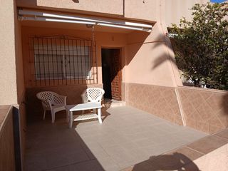 Lloguer Xalet a Playa del Galán. Disponible desde el 1 de octubre hasta el 28 de juniote presenta