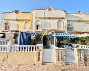 Alquiler Casa pareada en La Florida. Alquiler disponible desde septiembre para todo el antildeoeste c