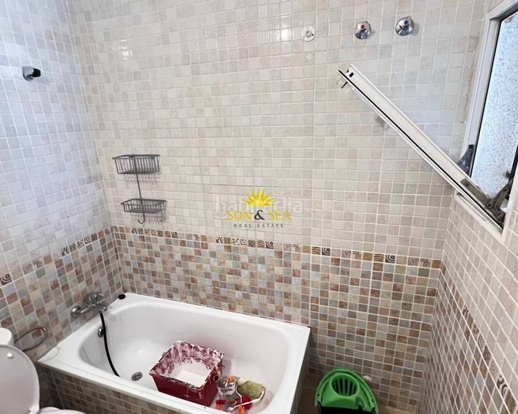 Foto 5c1e32f8-9ee0-4272-a638-ca7ededac746. Apartament amb calefacció a Los Almendros Orihuela