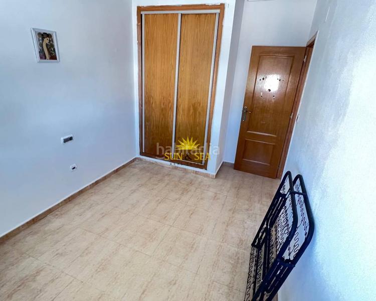 Foto a2340429-0cd7-4945-ac8c-5ce8d8125de3. Apartament amb calefacció a Los Almendros Orihuela