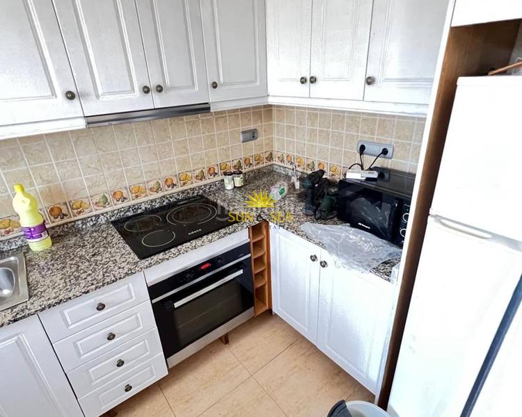 Foto d8400f19-8bdd-4845-8c4c-904a086a2b26. Apartament amb calefacció a Los Almendros Orihuela