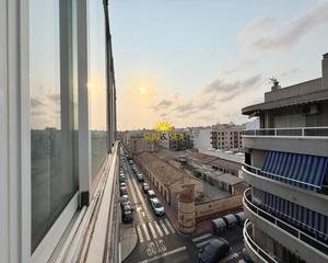Location Attique à Antonio Machado. Iexclalquiler desde 1 de septiembre hasta 30 de junio!te present