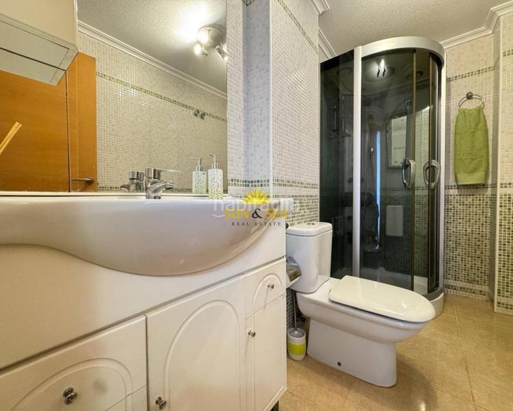 Foto 2e8d8b31-fba3-455c-adc6-a265d392ebf9. Apartamento vivienda en venta !te presentamos esta amplia vivienda en venta ubicada en una de las zonas maacutes demandadas de to en Torrevieja
