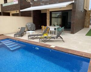 Location Chalet à Lo Pagán. Iexclalquiler desde septiembre hasta junio!te presentamos este m