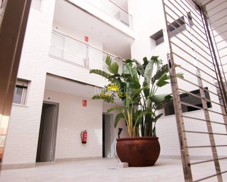 Foto 408757e9-b24d-4aec-b8dd-60e80a84f576. Location appartement avec chauffage parking piscine dans Alcázares (Los)