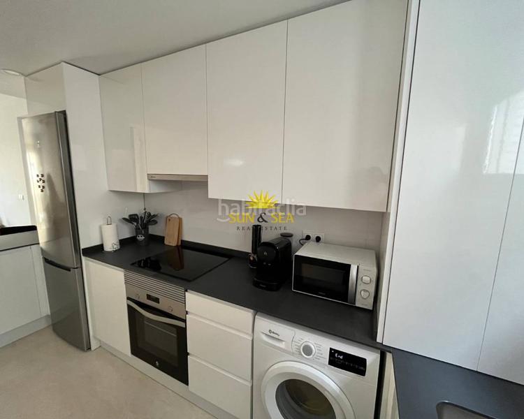 Foto ee8bfd7d-926d-451c-8e8a-e8534910fa24. Location appartement avec chauffage parking piscine dans Alcázares (Los)