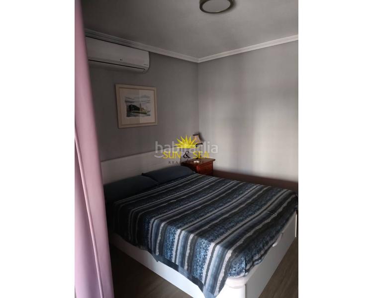 Foto 0e070dc6-8ab2-4908-9451-fefdda25ffee. Alquiler apartamento iexcldisponible desde octubre hasta mayo!te presentamos este amplio y coacutemodo piso ideal para pasar la temporada en un entorno en Alicante