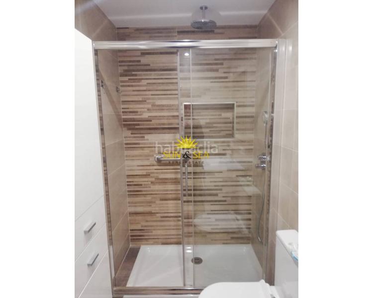 Foto 582072cb-79de-43a0-aea3-1e25368d2b80. Alquiler apartamento iexcldisponible desde octubre hasta mayo!te presentamos este amplio y coacutemodo piso ideal para pasar la temporada en un entorno en Alicante