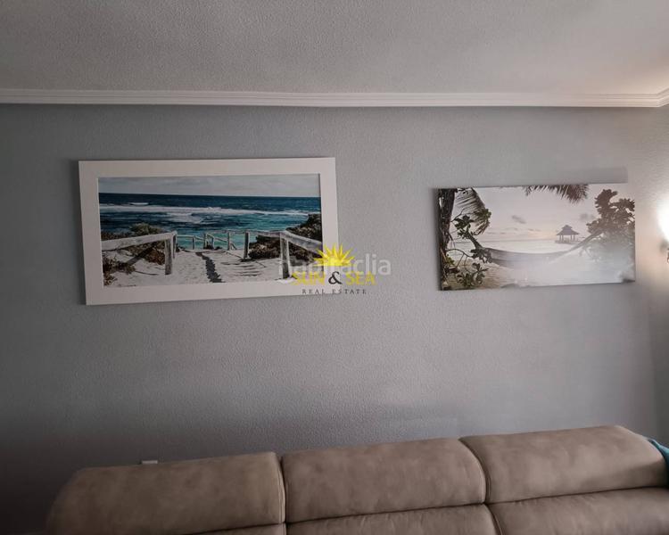 Foto 9228e55c-f39d-42e7-b1a0-13ca7ed61b5b. Alquiler apartamento iexcldisponible desde octubre hasta mayo!te presentamos este amplio y coacutemodo piso ideal para pasar la temporada en un entorno en Alicante