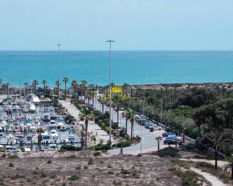 Foto b0a77e5e-0580-4532-a8f4-77035dd87a0b. Alquiler apartamento iexcldisponible desde ya para todo el antildeo!te presentamos este fantaacutesticoampnbsppiso en octava planta con ascensor, una v en San Fulgencio