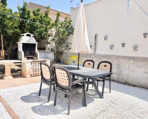 Affitto Chalet in Santiago de La Ribera. Disponible desde septiembre hasta juniote presentamos este estup